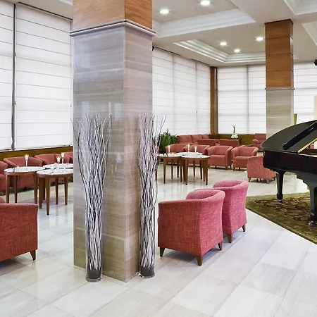 Ξενοδοχείο Gran De 4*