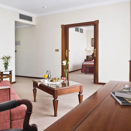 德费罗尔大酒店 酒店
