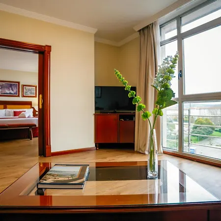 德费罗尔大酒店 费罗尔