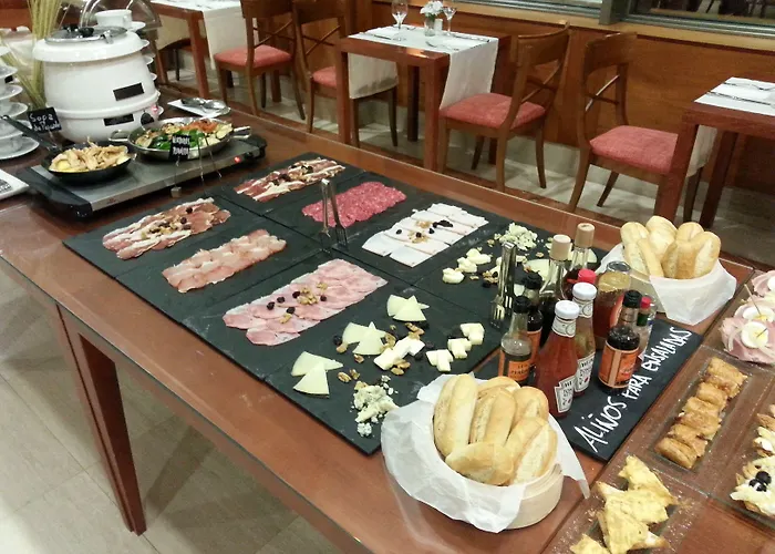 德费罗尔大酒店 费罗尔