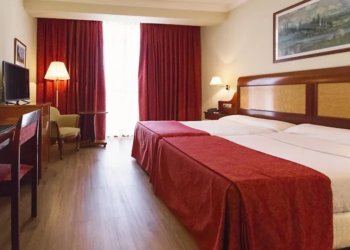 德费罗尔大酒店